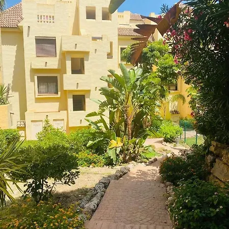 Duquesa Village