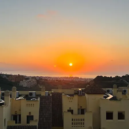 Duquesa Village شقة *
