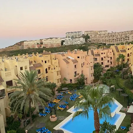 Duquesa Village * مانيلفا