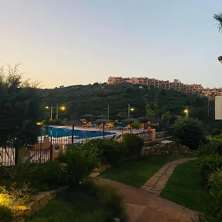 Duquesa Village شقة